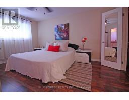 682 HEDGEROW PLACE - 21