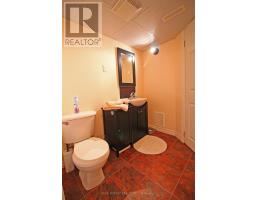 682 HEDGEROW PLACE - 33