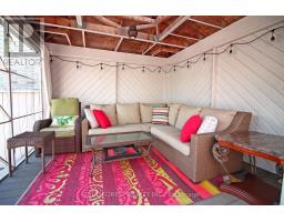 682 HEDGEROW PLACE - 35