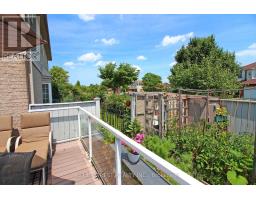 682 HEDGEROW PLACE - 41