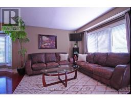 682 HEDGEROW PLACE - 8