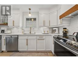 292 THORNE DRIVE - 22