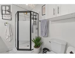 292 THORNE DRIVE - 29