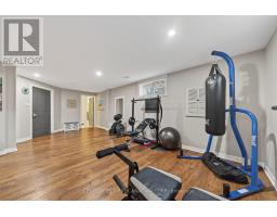 292 THORNE DRIVE - 34