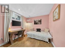 292 THORNE DRIVE - 35