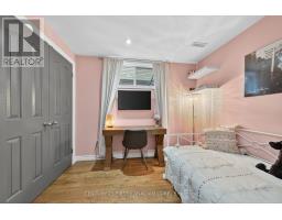 292 THORNE DRIVE - 36