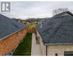 292 THORNE DRIVE - 43