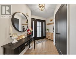 292 THORNE DRIVE - 5