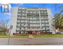 406 - 986 HURON STREET - 1