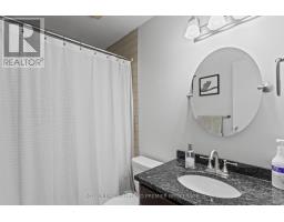 406 - 986 HURON STREET - 12