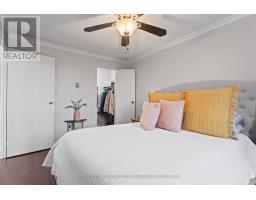 406 - 986 HURON STREET - 14