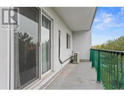 406 - 986 HURON STREET - 18