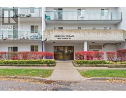 406 - 986 HURON STREET - 21