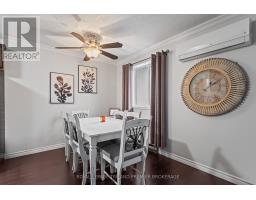 406 - 986 HURON STREET - 5