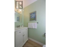 62 - 1385 COMMISSIONERS ROAD W - 14