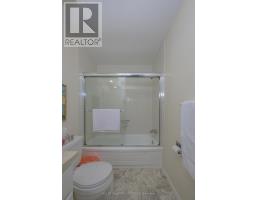 62 - 1385 COMMISSIONERS ROAD W - 19