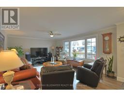 93 SHANNON BOULEVARD - 14