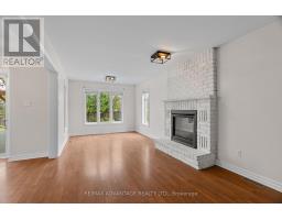 21 VILLAGE GATE CRESCENT - 16