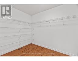 21 VILLAGE GATE CRESCENT - 25