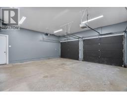 21 VILLAGE GATE CRESCENT - 35