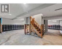 21 VILLAGE GATE CRESCENT - 36