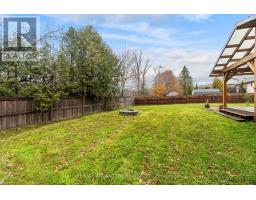 21 VILLAGE GATE CRESCENT - 44