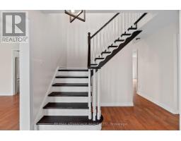 21 VILLAGE GATE CRESCENT - 6