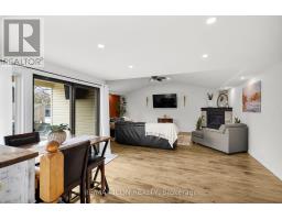 4 SINCLAIR AVENUE - 18