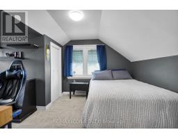 4 SINCLAIR AVENUE - 32