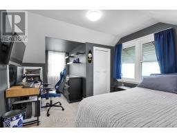 4 SINCLAIR AVENUE - 33