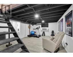 4 SINCLAIR AVENUE - 35