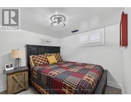 37 TENNYSON STREET - 24