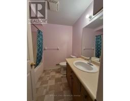 7 - 145 NORTH CENTRE ROAD - 16