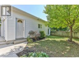 56 TOULON CRESCENT - 42