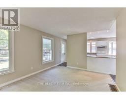 56 TOULON CRESCENT - 7