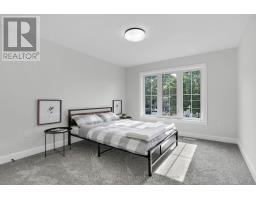 418 OLD WONDERLAND ROAD - 24