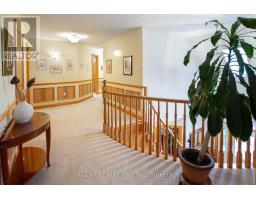 922 COUNTRY CLUB CRESCENT - 22