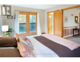 922 COUNTRY CLUB CRESCENT - 24