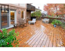 922 COUNTRY CLUB CRESCENT - 44