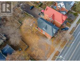 551 ADELAIDE STREET N - 31