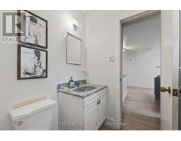 696 VILLAGE GREEN AVENUE - 31