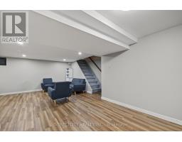 696 VILLAGE GREEN AVENUE - 36