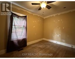 15 ST ANNE S PLACE - 15