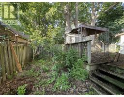 15 ST ANNE S PLACE - 35