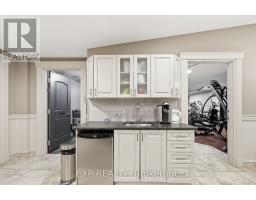 1106 - 250 PALL MALL STREET - 10