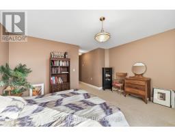 1106 - 250 PALL MALL STREET - 31