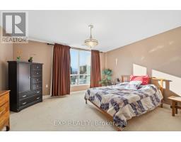 1106 - 250 PALL MALL STREET - 33