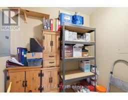 1106 - 250 PALL MALL STREET - 47