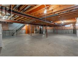 261 ENSIGN CRESCENT - 32