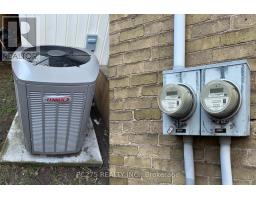 173 ADELAIDE STREET N - 35